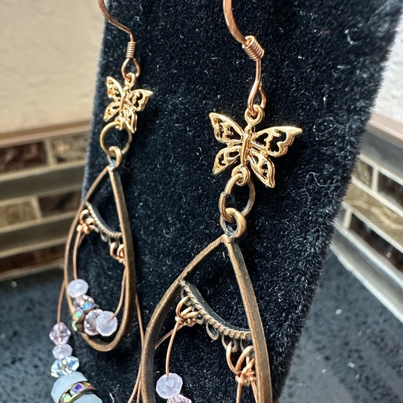 Butterfly pink and rose gold dangles - Picture 4 of 5